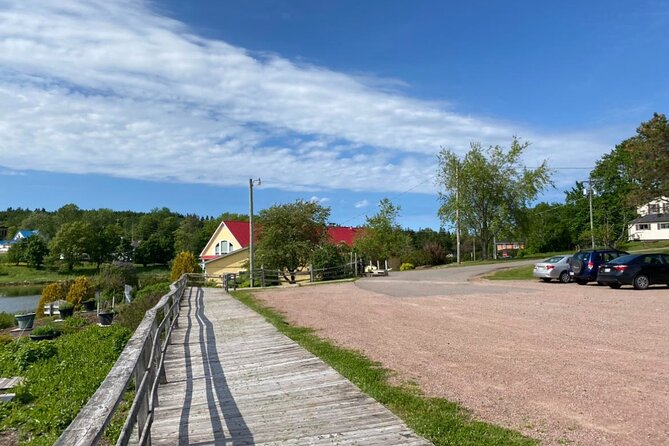 Self Guided Audio Driving Tour of the North Shore of PEI - Dalvay by the Sea and the first park views