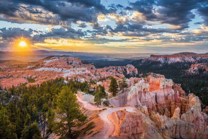 Self Guided Audio Tour Bundle for Utah's Mighty Five - Day 3: Capitol Reef’s roads, orchards, and Fremont stories