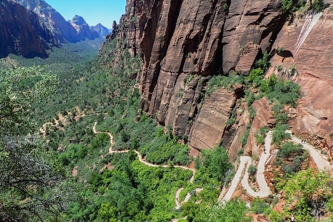Self Guided Audio Tour Bundle for Utah's Mighty Five - Day 4: Zion and the Highway 12 connection