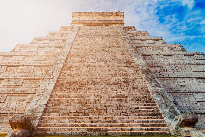 Self-Guided Audio Tour - Chichen Itza, the Greatness of the Mayas - What the Kukul Khan story adds to Chichen Itza