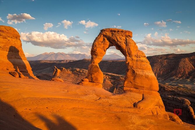 Self Guided Audio Tour in Arches and Canyonlands - Canyonlands Island in the Sky, a change in scale