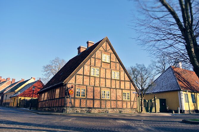 Self-guided audio tour in Lund: explore the story of the Locus Peccatorum murder - Lundagård and the trial of the murderer