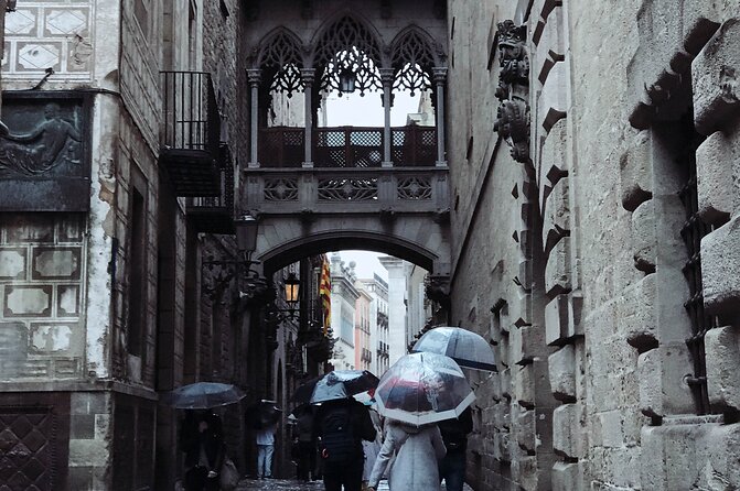 Self-Guided Audio Tour - Legends of the Gothic Quarter - A short audio walk from Plaça del Rei to Santa Maria del Mar