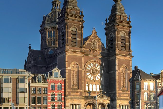 Self-Guided Audio Tour of The Red Light District - Souvenirs, odd collections, and the lighter side of the route