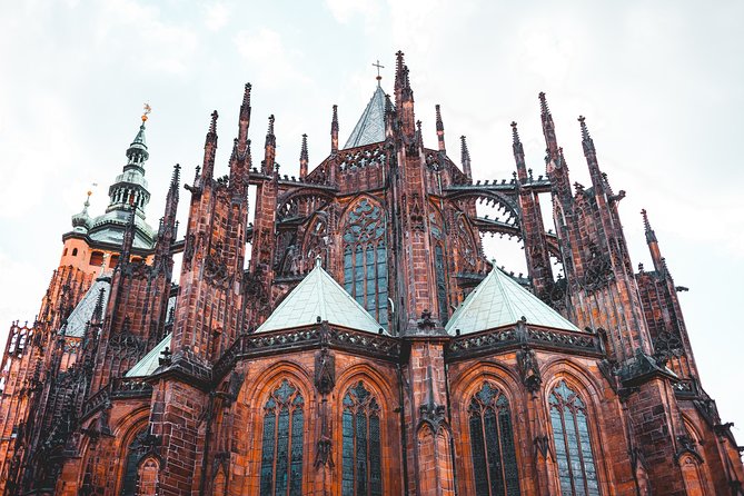Self-Guided Audio Tour - Prague Castle District - St. Vitus Cathedral and the Gothic heart of the castle