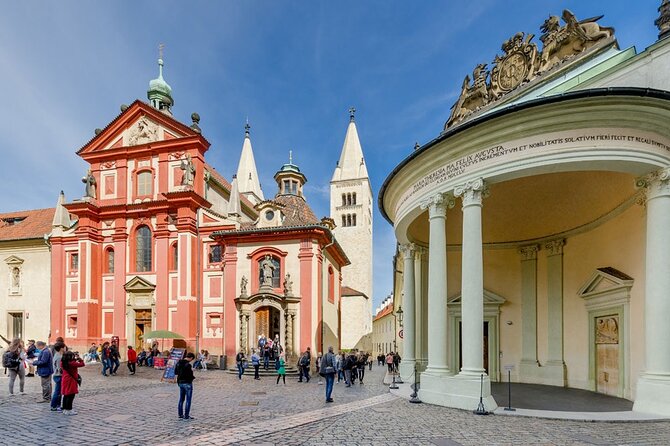 Self-Guided Audio Tour - Prague Castle District - Golden Lane, alchemists, and small castle houses