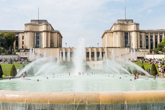 Self-Guided Audio Tour -The Eiffel Tower, Exterior - Nearby museums and buildings along the route