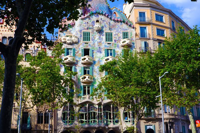 Self-Guided Audio Tour-The Surrealist Barcelona of Dalí and Gaudí - Why the offline app matters in real use