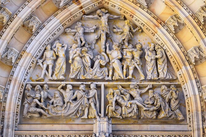Self Guided City Audio Tour in Prague Castle (no ticket) - Renaissance architecture at the Ball Game Hall