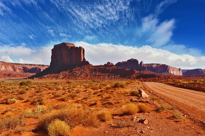 Self Guided Driving Audio Tour of Monument Valley - How the Monument Valley audio tour works