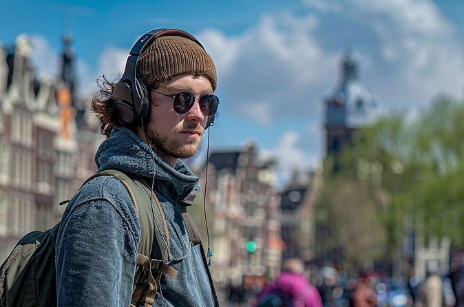 Self Guided Tour In Budapest With 100 Captivating Audio Stories - How to use the audio guide well