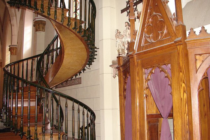 Self-Guided Walking Audio Tour of Historic Santa Fe - The Cathedral Basilica and a much older church site