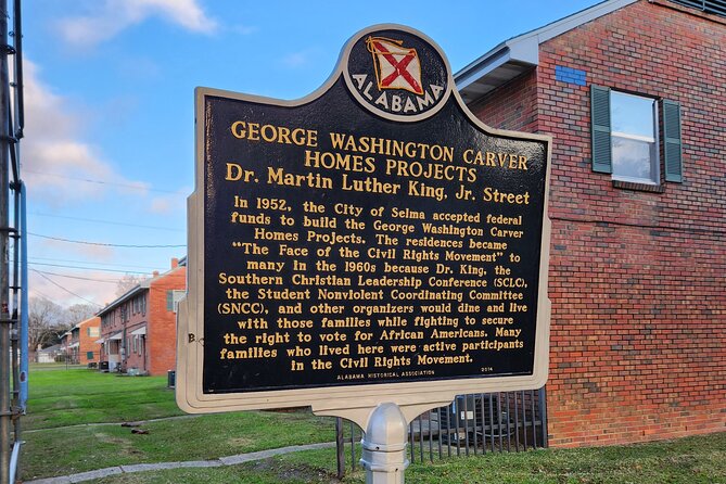 Selma Civil Rights Walk of Freedom Self Guided GPS APP Audio Tour - Dallas County Courthouse and voting rights