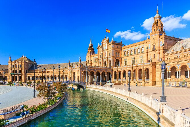 Seville Scavenger Hunt and Highlights Self Guided Audio Tour - Plaza de España and its grand sweep