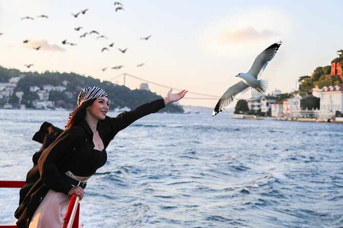 Short Bosphorus Cruise Tour With Hotel Pickup And Audio Guide - Crossing between two continents on the Bosphorus