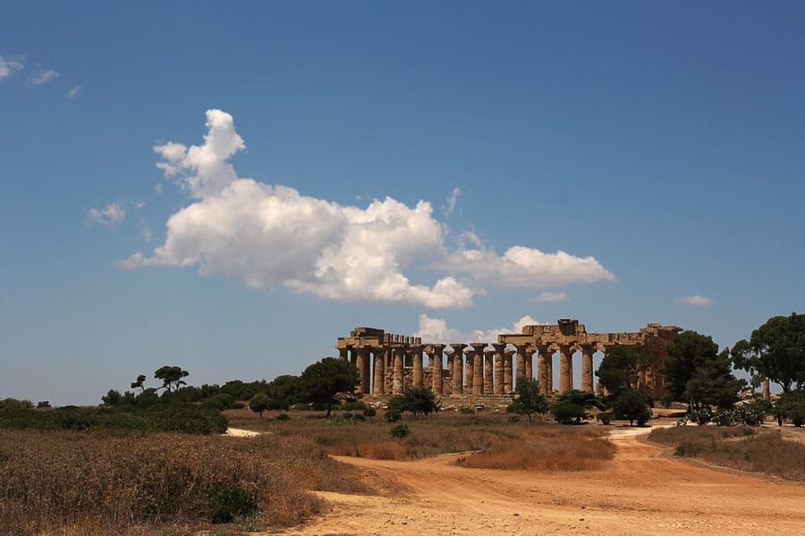 Sicily: Segesta Ticket, Shuttle Service & City Audio Tour - Riding Up to the Hilltop Theatre