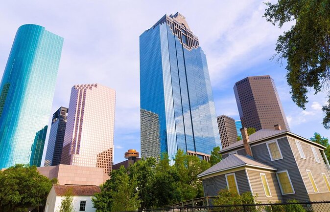 Sights of Downtown Houston Smartphone Audio Walking Tour - A 1847 house is the right place to meet Houston