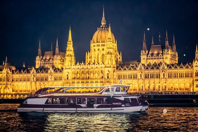 Sightseeing Cruise on the Danube with Audio Guide in Budapest - The bridges that make the route memorable