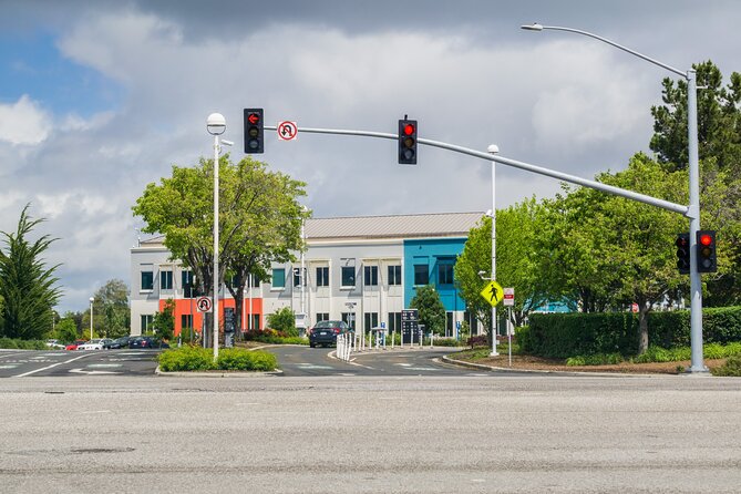 Silicon Valley Self-Guided Driving Audio Tour for Tech Lovers - Microsoft’s California headquarters