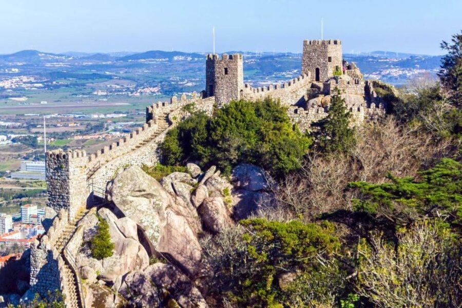 Sintra: Castle of the Moors Skip-the-Line Ticket+Audio Guide - The views from Sintra’s highest ridge