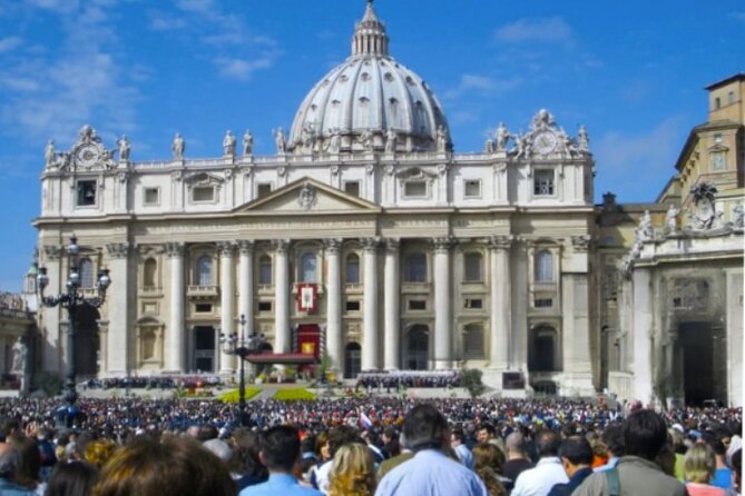 Skip the Line St Peter Basilica Papal Tomb Audio Guide with Water - Why the skip-the-line entry matters at St. Peter’s