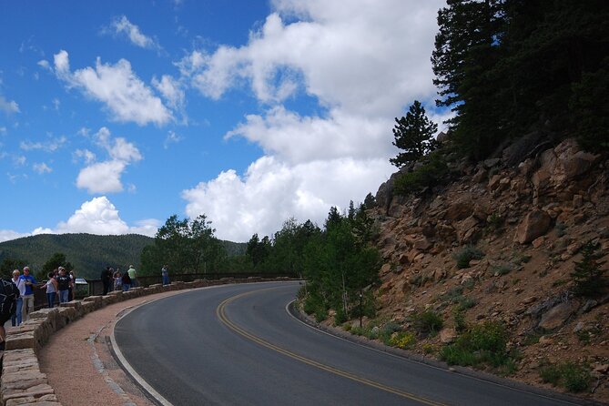 Smartphone Audio Driving Tour between Banff and Calgary - Castles, tunnels, ski hills, and unusual names