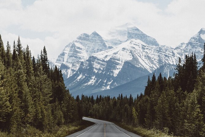Smartphone Audio Driving Tour between Banff and Calgary - Banff and the upper hot springs