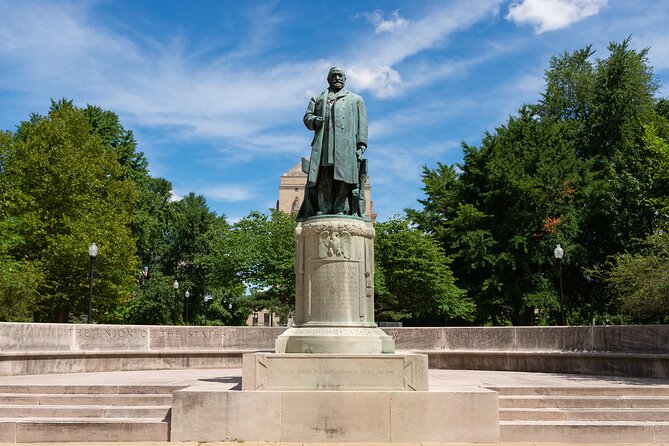 Smartphone Guided Indianapolis Downtown Sites Audio Walking Tour - Obelisk Square and the Vietnam Memorial
