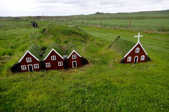 Snaefellsnes Peninsula Self-Guided Driving Audio Tour - Lóndrangar, Malarrif, and the western coast