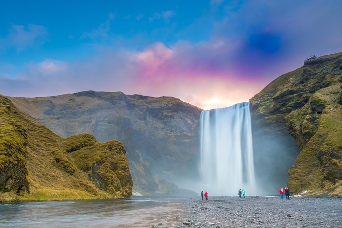 South Coast Iceland from Reykjavik with Guide & Touchscreen Audio - The guide can make the coach ride much better
