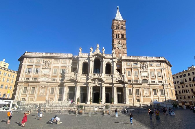 St. Mary’s Basilica, Pope Francis Tomb Audio Tour with Crypt - Going below ground to the archaeological area
