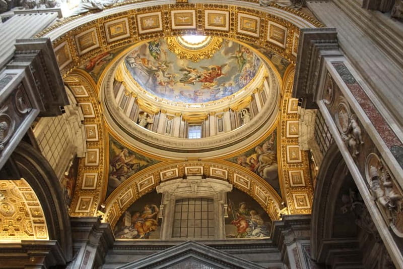 St. Peter's Basilica: Hosted Entrance & Digital Audioguide - Dress, security, and practical comfort