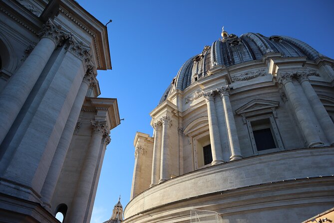 St. Peter's Basilica Reserved Entry with Audioguide - Finding the meeting point at Piazza della Città Leonina 5