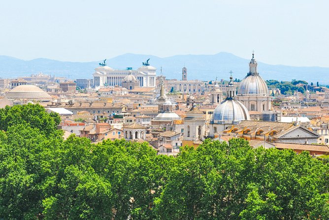 St. Peter’s Basilica: Self-guided Audio Tour on your Phone (without ticket) - What the audio guide does particularly well