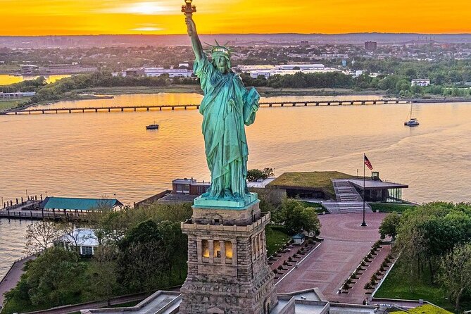 Statue Of Liberty & Ellis Island Skip The Queue Audio Guide Tour - Ellis Island National Museum of Immigration