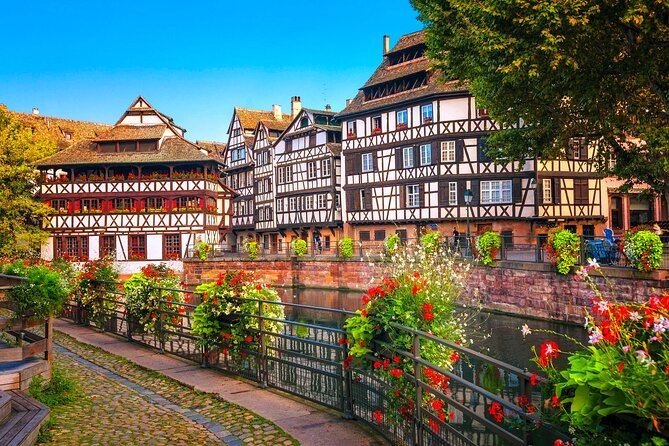 Strasbourg Walking Tour with Audioguide on Your Smartphone - Maison Kammerzell and the smaller historic corners