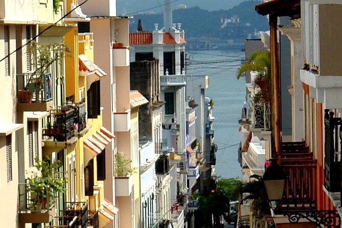 Talking Buildings of Old San Juan: A Self-Guided Audio Tour - La Fortaleza and the Santo Cristo chapel