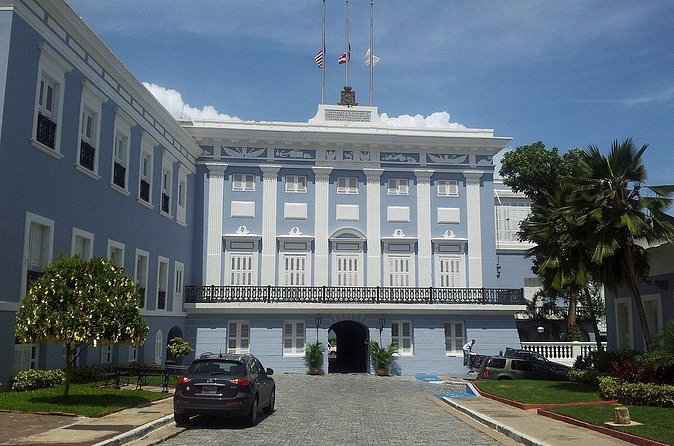Talking Buildings of Old San Juan: A Self-Guided Audio Tour - Tourism offices and Paseo de la Princesa