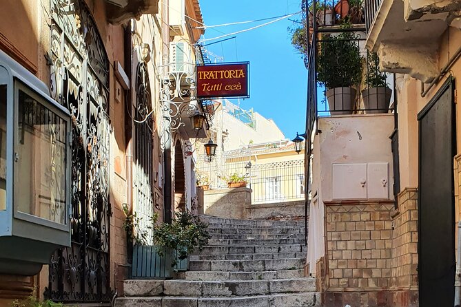 Taormina: A Self-Guided Audio Tour of Sicily’s Hilltop Town - Piazza Duomo and the female centaur fountain