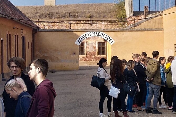 Terezin Tour Including Admission Ticket and Transfer & Audio - How the audio guide fits in