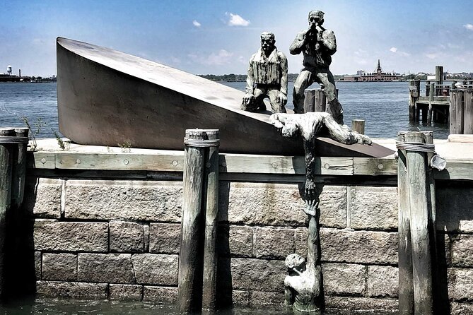 The Battery: A Self-Guided Audio Tour from Bowling Green Park to Stone St - Immigration stories near the harbor
