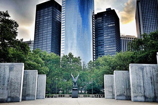 The Battery: A Self-Guided Audio Tour from Bowling Green Park to Stone St - How the self-guided format affects the experience