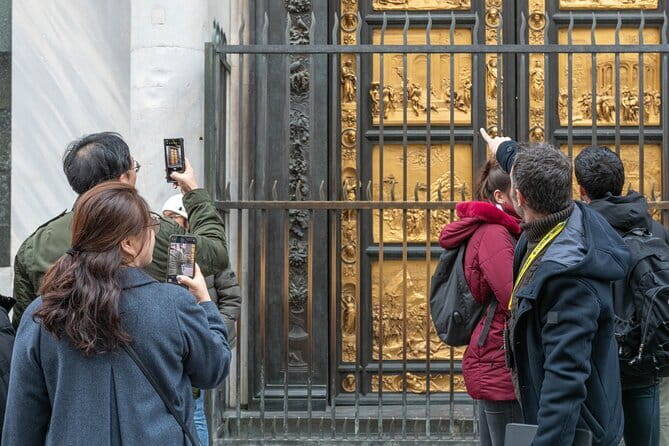 The Best of Florence Walking Tour with Audio Guide and Guide - San Lorenzo and the first glimpse of Brunelleschi’s Florence