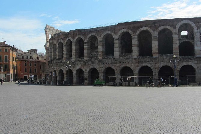 The city of Romeo and Juliet: A self-guided audio tour through Verona - Piazza delle Erbe and Piazza dei Signori