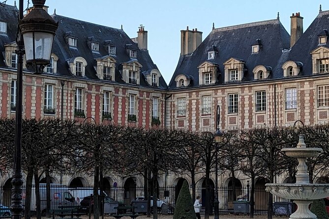 The French Revolution: Self Guided Audio Tour of Paris - Hôtel de Sens and the city’s older layers