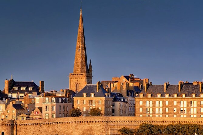 The Hardest City to Invade: Saint Malo's Secrets Audio Guide - Gates, ermine, and the city’s changing defenses