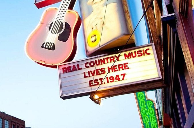 The Heart of Downtown Nashville: A Self-Guided Audio Tour - A planned pause at the Nashville Visitor Center