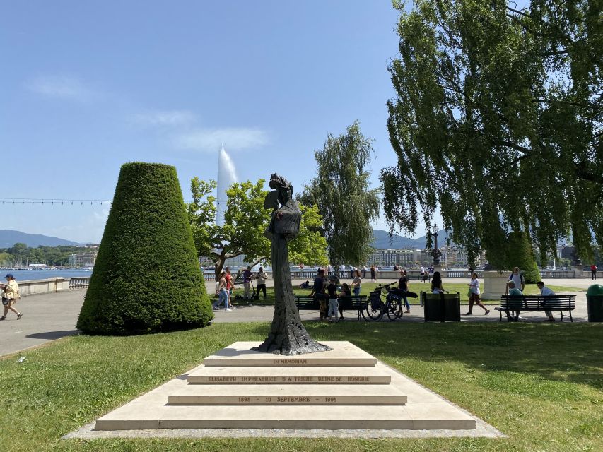 The Many Faces of Geneva: Self-Guided Audio City Tour - Key points to know before you book