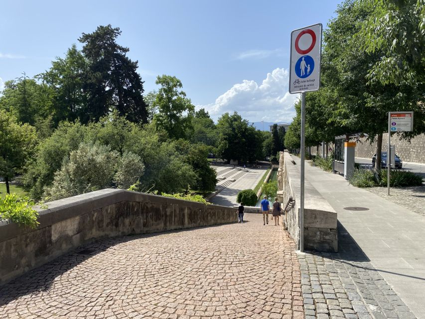The Many Faces of Geneva: Self-Guided Audio City Tour - St. Pierre Cathedral and the virtue of temperance
