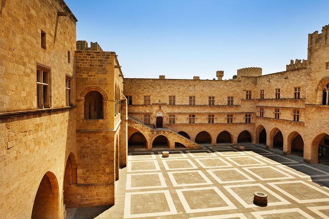 The Palace of the Grand Master. Self-guided Audio Tour - Who will get the most from this tour
